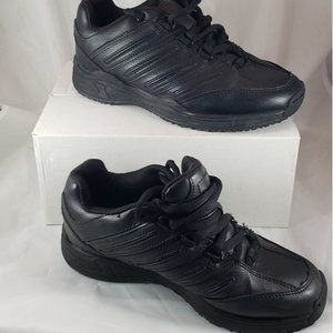 Cross Trekkers Mens Black Lace Up Closure Sneaker Size 5